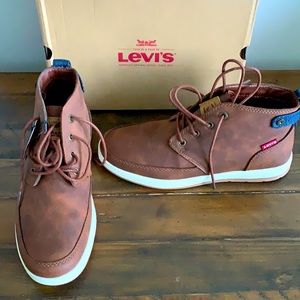 Brand new men’s boots Levi’s